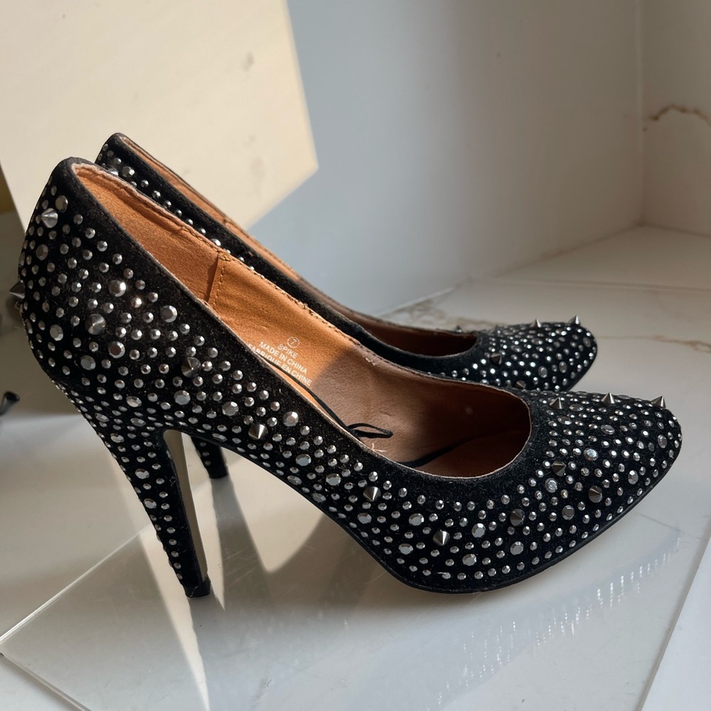 G21 Suede Black silver Studded Spike pumps Heels